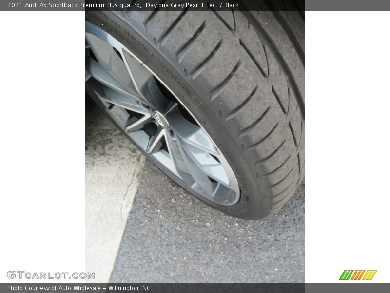 Daytona Gray Pearl Effect / Black 2021 Audi A5 Sportback Premium Plus quattro