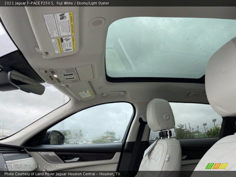 Fuji White / Ebony/Light Oyster 2021 Jaguar F-PACE P250 S