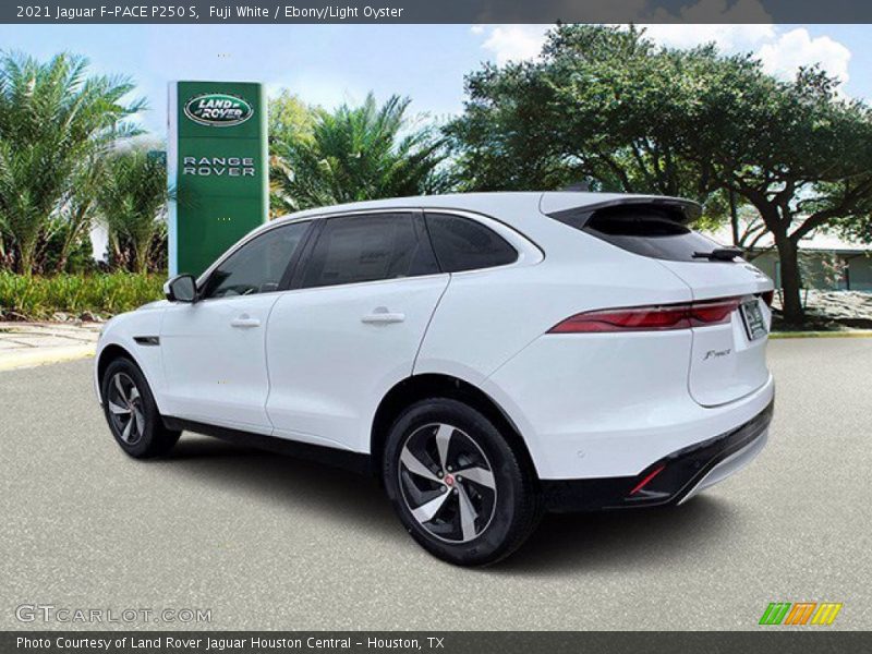 Fuji White / Ebony/Light Oyster 2021 Jaguar F-PACE P250 S