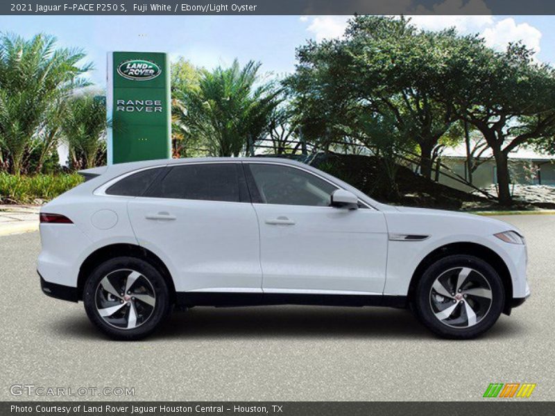 Fuji White / Ebony/Light Oyster 2021 Jaguar F-PACE P250 S