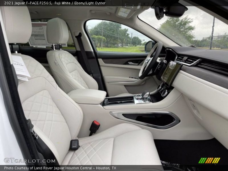 Fuji White / Ebony/Light Oyster 2021 Jaguar F-PACE P250 S