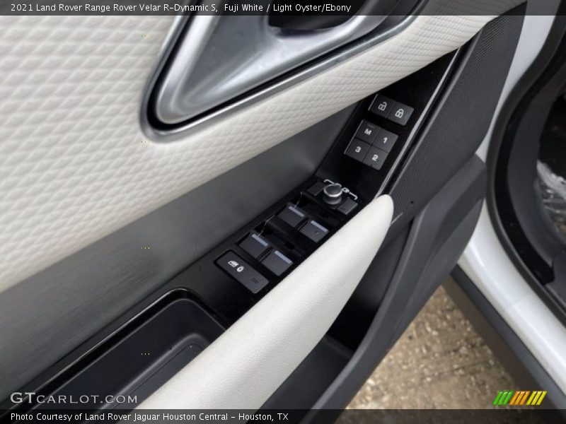 Fuji White / Light Oyster/Ebony 2021 Land Rover Range Rover Velar R-Dynamic S
