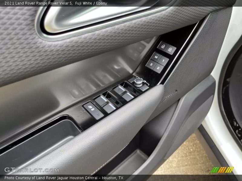 Fuji White / Ebony 2021 Land Rover Range Rover Velar S