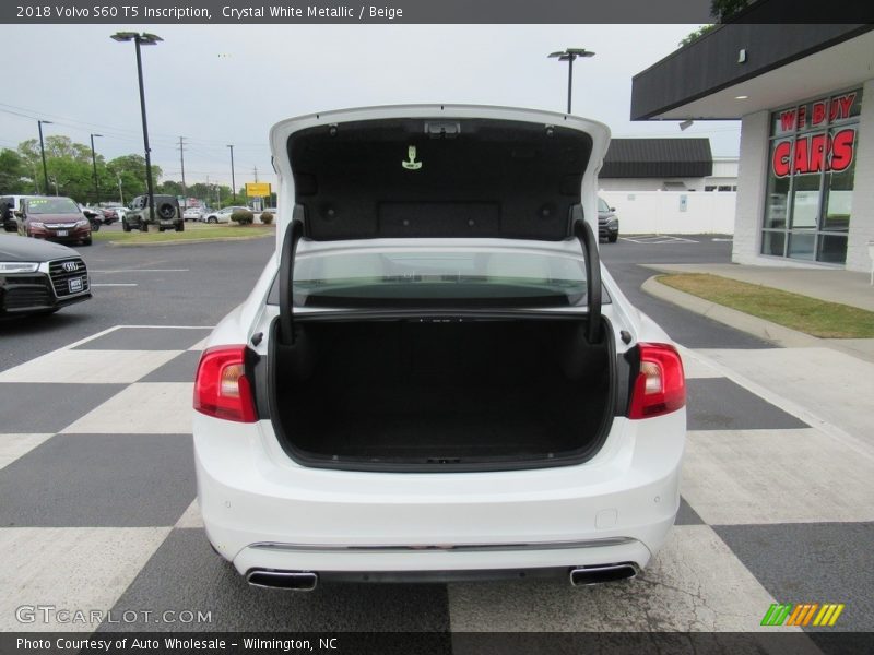 Crystal White Metallic / Beige 2018 Volvo S60 T5 Inscription