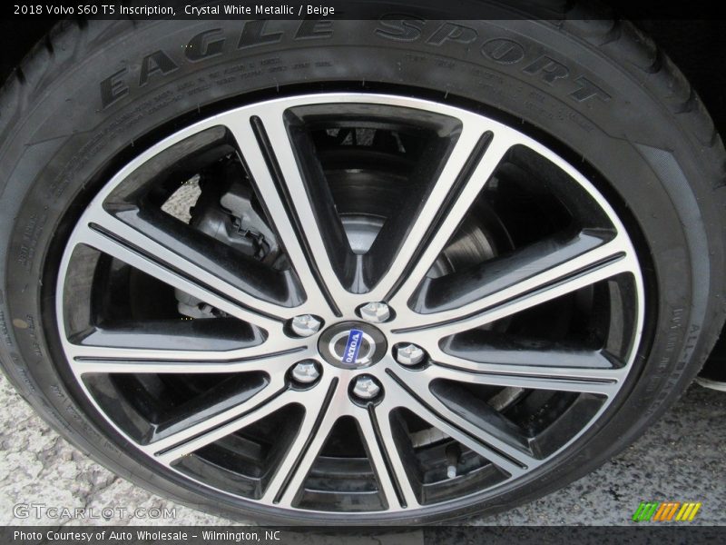 Crystal White Metallic / Beige 2018 Volvo S60 T5 Inscription