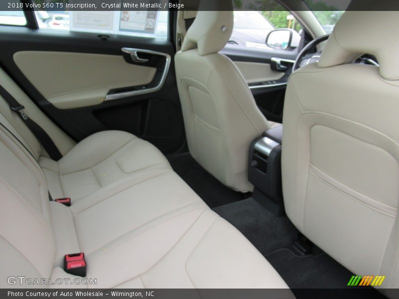 Crystal White Metallic / Beige 2018 Volvo S60 T5 Inscription