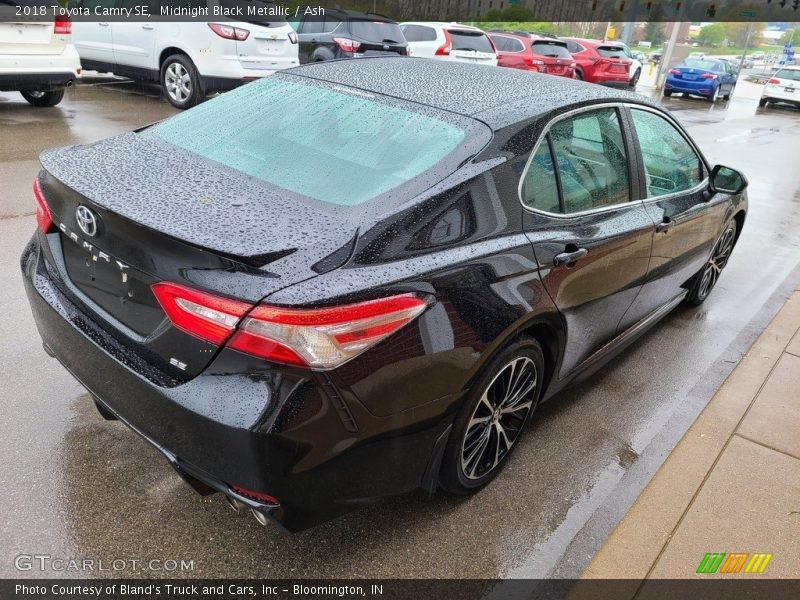 Midnight Black Metallic / Ash 2018 Toyota Camry SE