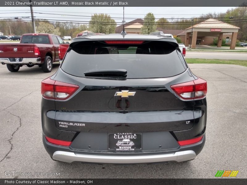 Mosaic Black Metallic / Jet Black 2021 Chevrolet TrailBlazer LT AWD