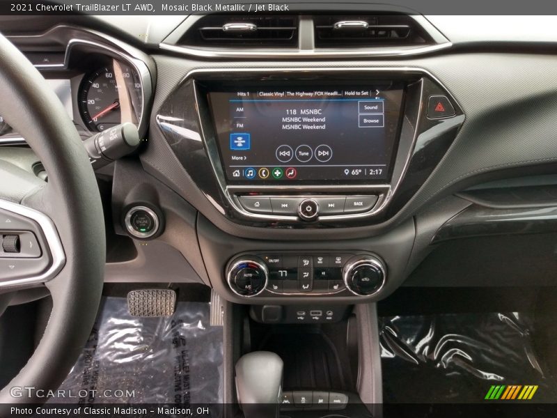 Controls of 2021 TrailBlazer LT AWD