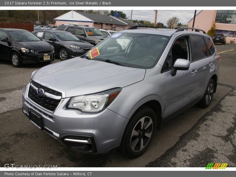Ice Silver Metallic / Black 2017 Subaru Forester 2.5i Premium
