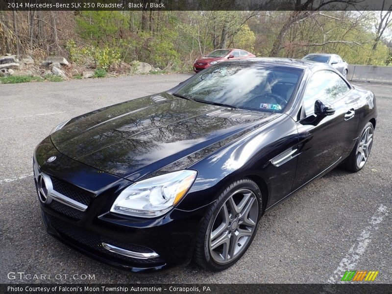 Front 3/4 View of 2014 SLK 250 Roadster