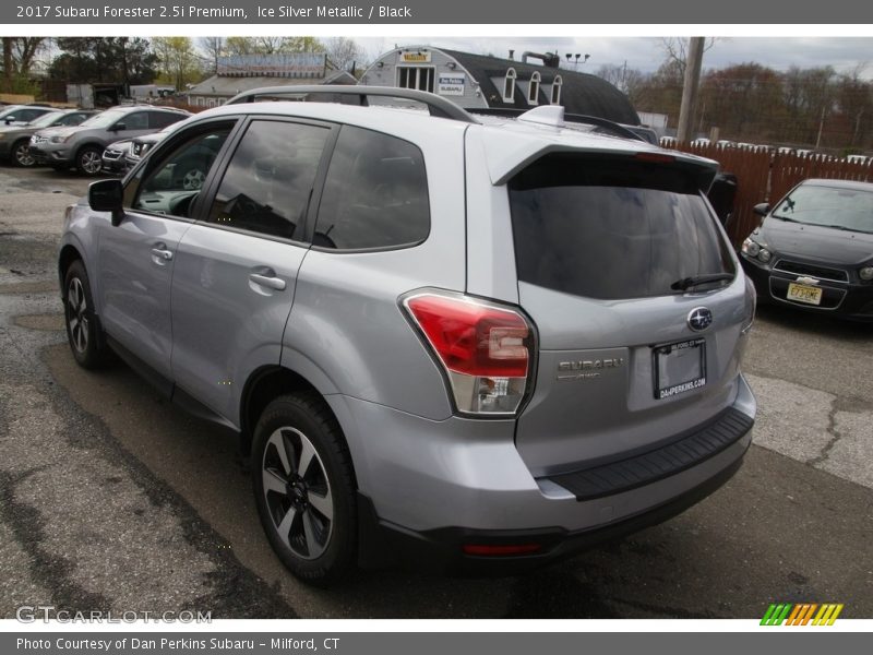 Ice Silver Metallic / Black 2017 Subaru Forester 2.5i Premium