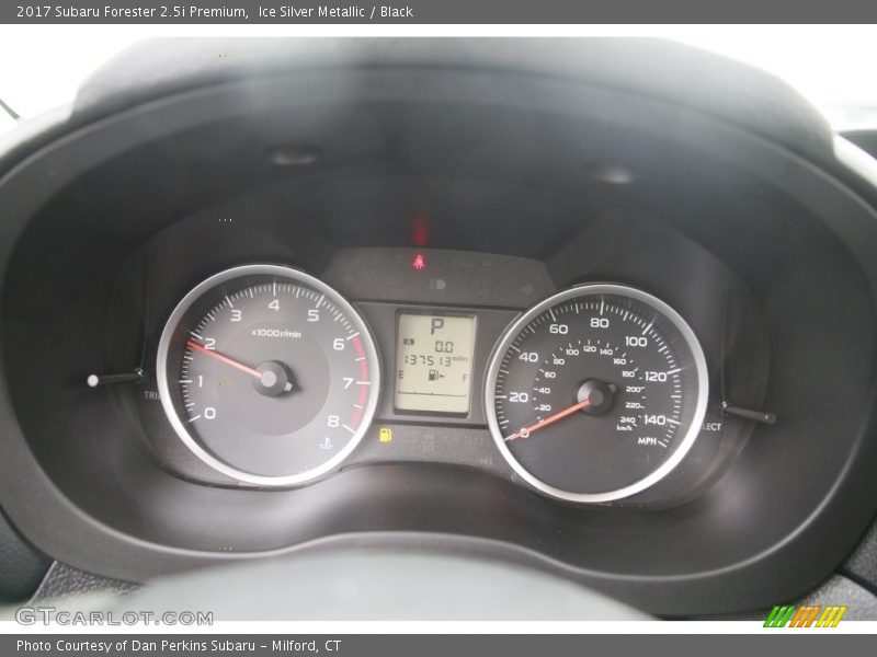 Ice Silver Metallic / Black 2017 Subaru Forester 2.5i Premium
