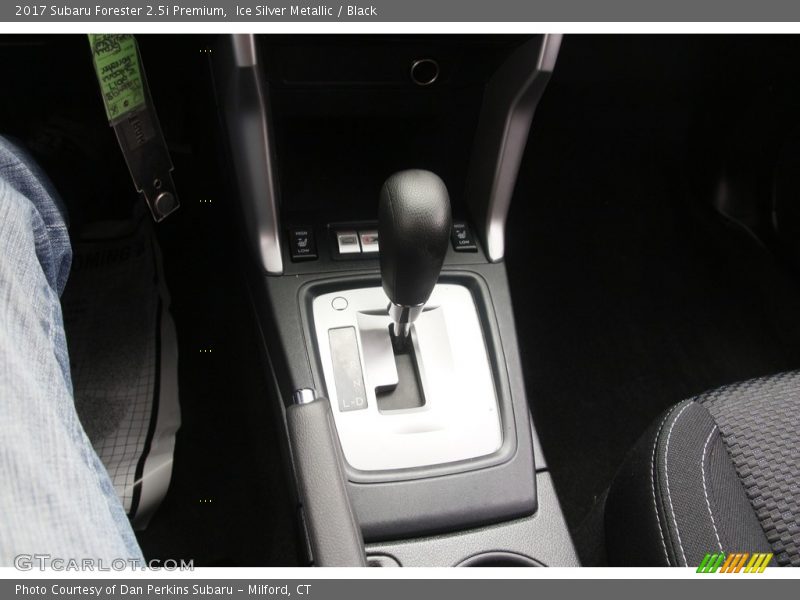 Ice Silver Metallic / Black 2017 Subaru Forester 2.5i Premium