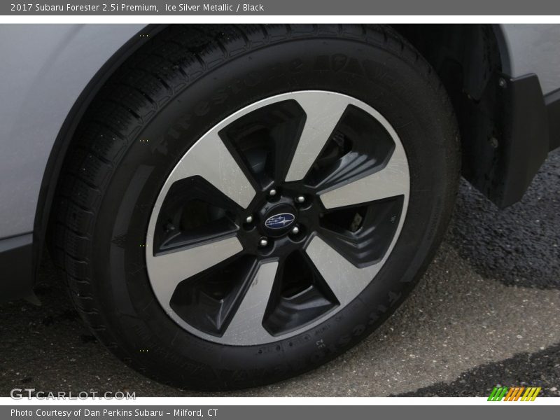 Ice Silver Metallic / Black 2017 Subaru Forester 2.5i Premium