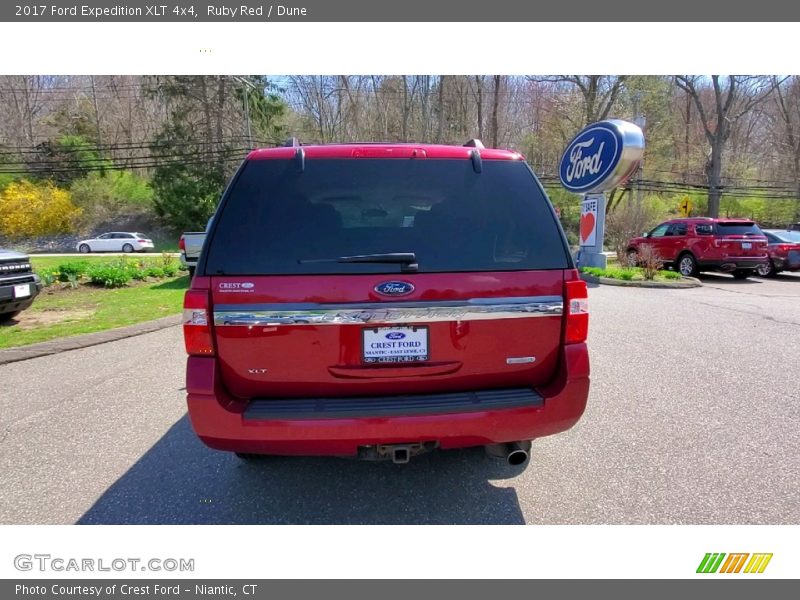 Ruby Red / Dune 2017 Ford Expedition XLT 4x4