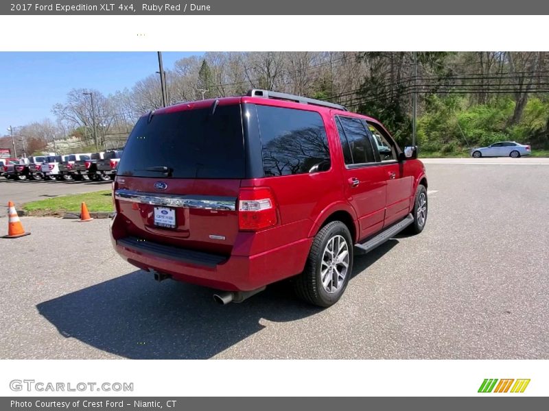 Ruby Red / Dune 2017 Ford Expedition XLT 4x4