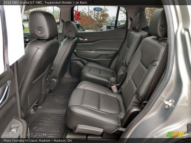 Pepperdust Metallic / Jet Black 2019 GMC Acadia SLT AWD