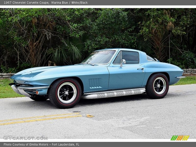 Front 3/4 View of 1967 Corvette Coupe
