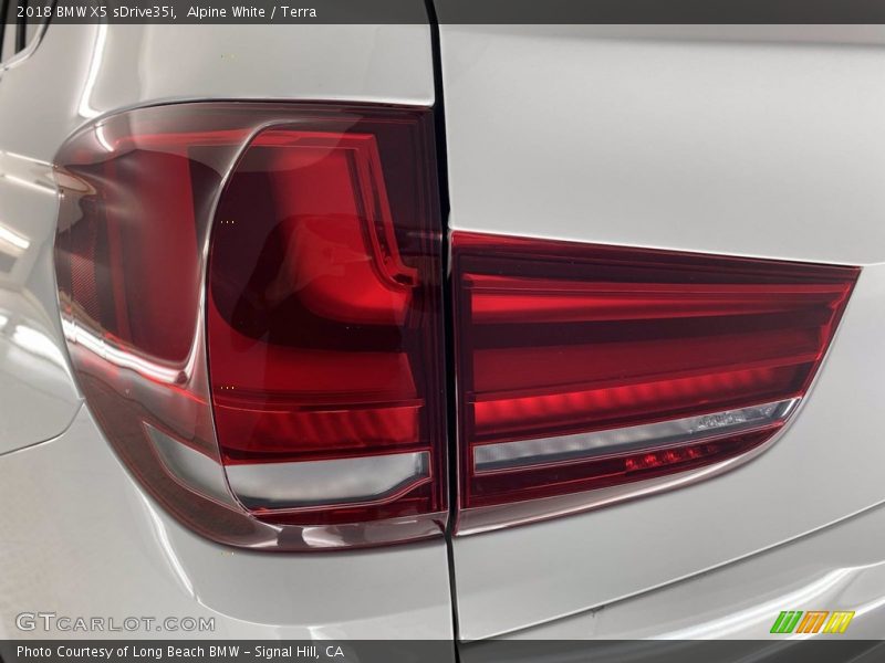 Alpine White / Terra 2018 BMW X5 sDrive35i