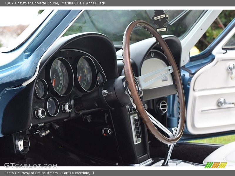 Dashboard of 1967 Corvette Coupe