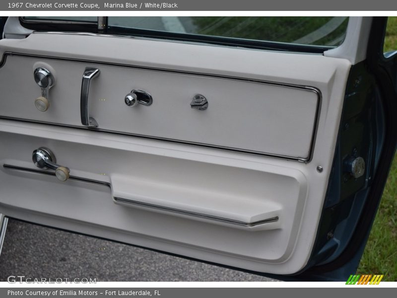 Door Panel of 1967 Corvette Coupe