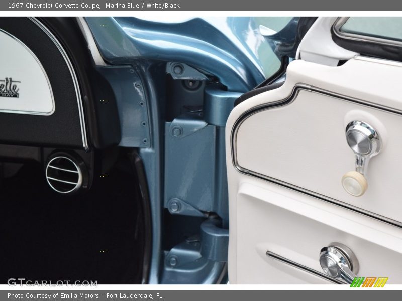 Door Panel of 1967 Corvette Coupe