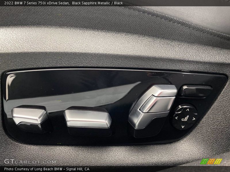 Controls of 2022 7 Series 750i xDrive Sedan