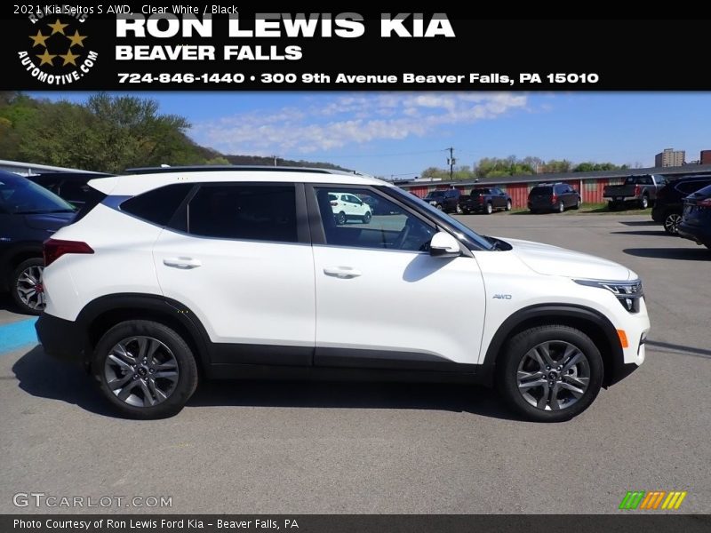 Clear White / Black 2021 Kia Seltos S AWD
