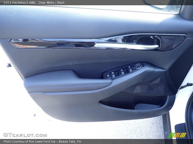 Clear White / Black 2021 Kia Seltos S AWD