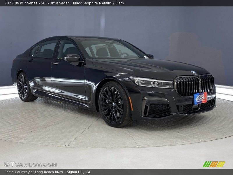 Front 3/4 View of 2022 7 Series 750i xDrive Sedan