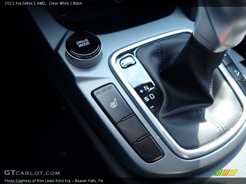 Clear White / Black 2021 Kia Seltos S AWD