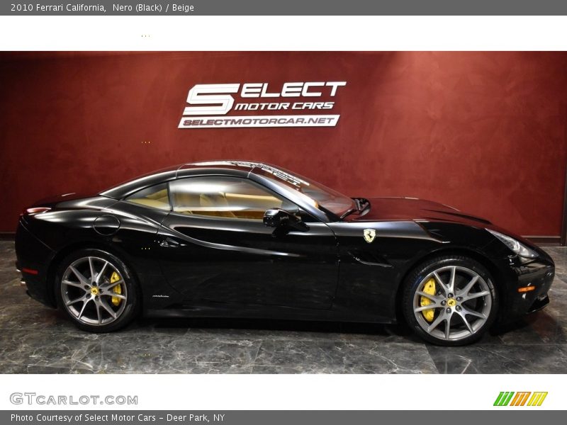 Nero (Black) / Beige 2010 Ferrari California