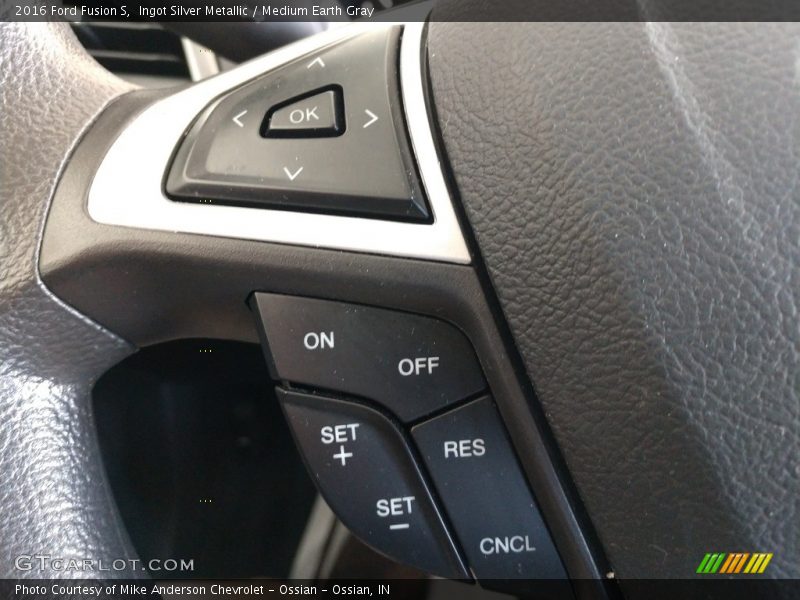 Ingot Silver Metallic / Medium Earth Gray 2016 Ford Fusion S