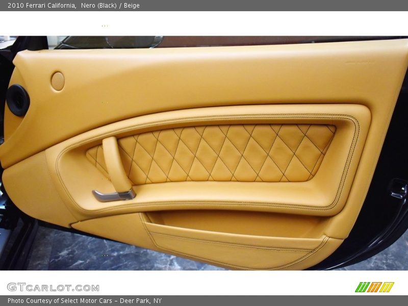 Nero (Black) / Beige 2010 Ferrari California