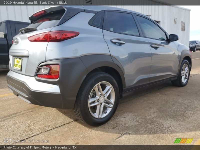 Sonic Silver / Black 2019 Hyundai Kona SE