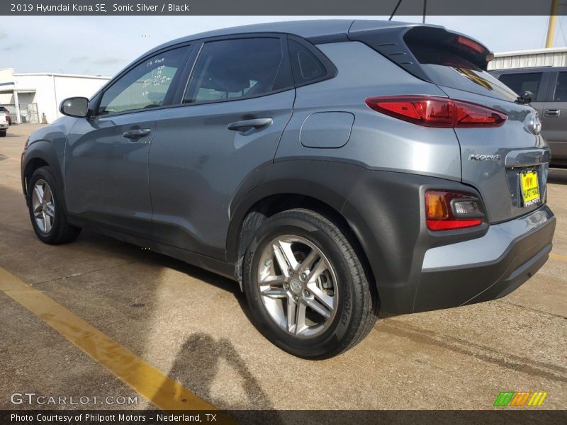 Sonic Silver / Black 2019 Hyundai Kona SE