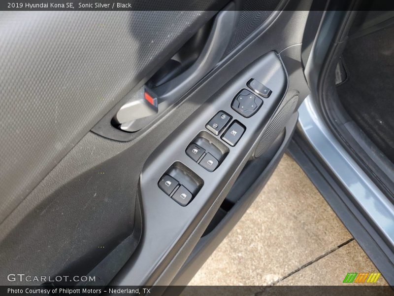 Sonic Silver / Black 2019 Hyundai Kona SE