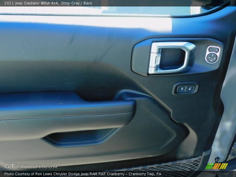 Sting-Gray / Black 2021 Jeep Gladiator Willys 4x4