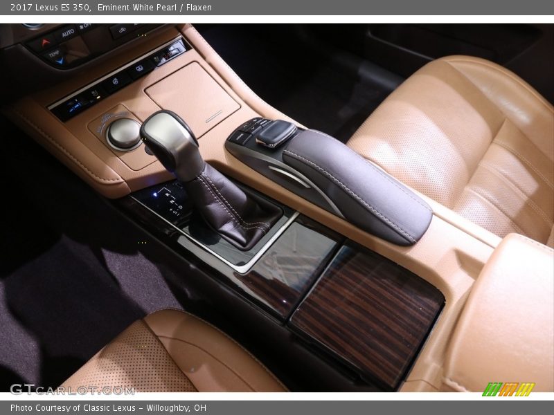 Eminent White Pearl / Flaxen 2017 Lexus ES 350