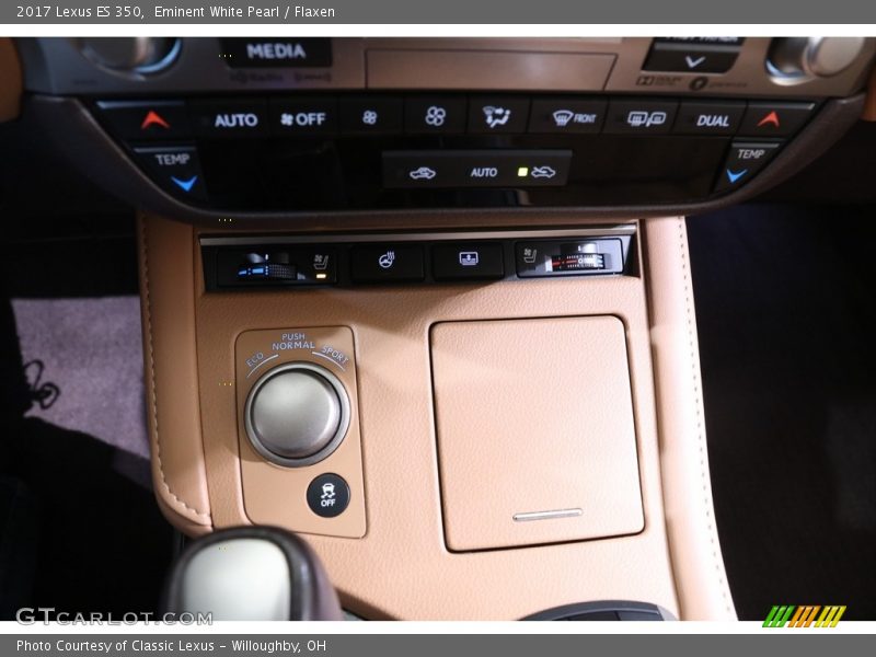 Eminent White Pearl / Flaxen 2017 Lexus ES 350