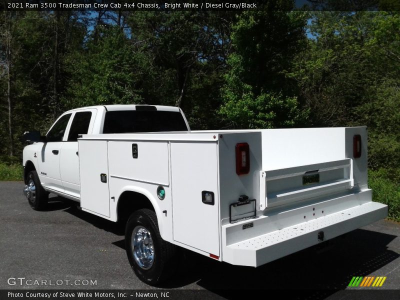 Bright White / Diesel Gray/Black 2021 Ram 3500 Tradesman Crew Cab 4x4 Chassis