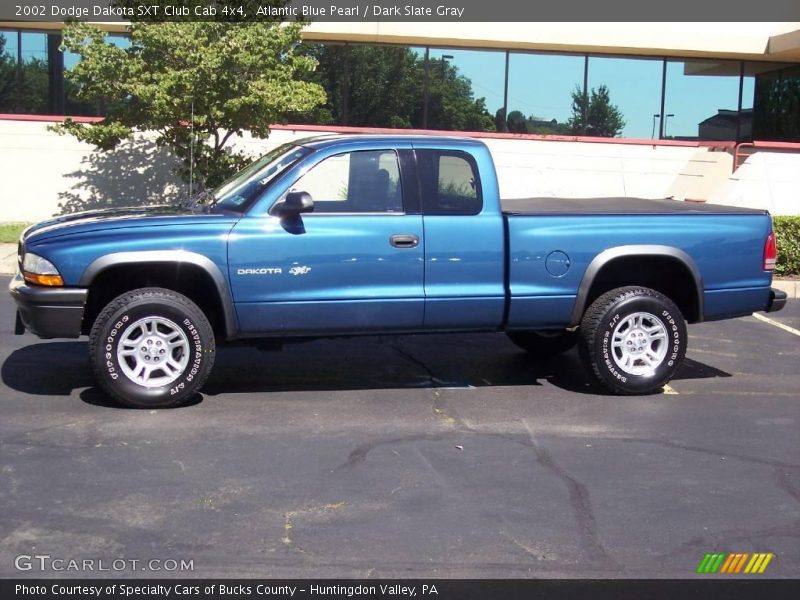 Atlantic Blue Pearl / Dark Slate Gray 2002 Dodge Dakota SXT Club Cab 4x4