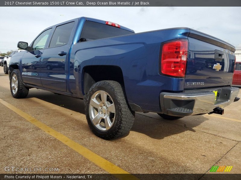 Deep Ocean Blue Metallic / Jet Black 2017 Chevrolet Silverado 1500 LT Crew Cab