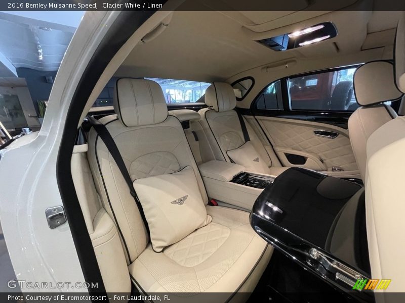 Rear Seat of 2016 Mulsanne Speed