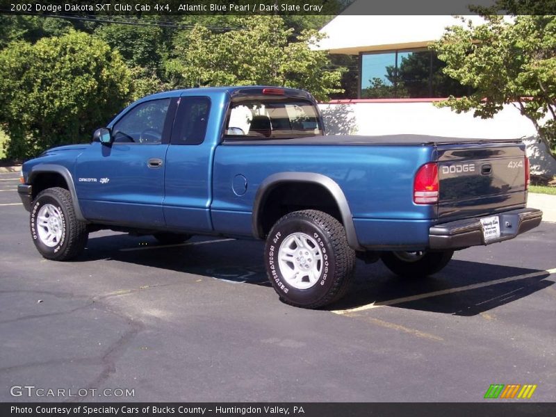 Atlantic Blue Pearl / Dark Slate Gray 2002 Dodge Dakota SXT Club Cab 4x4