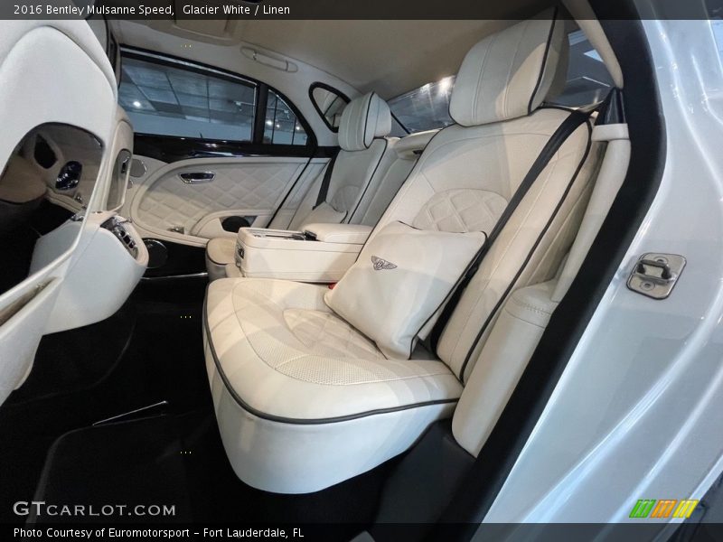 Rear Seat of 2016 Mulsanne Speed