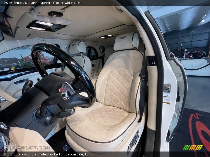 Front Seat of 2016 Mulsanne Speed