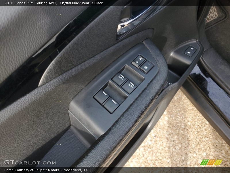 Door Panel of 2016 Pilot Touring AWD