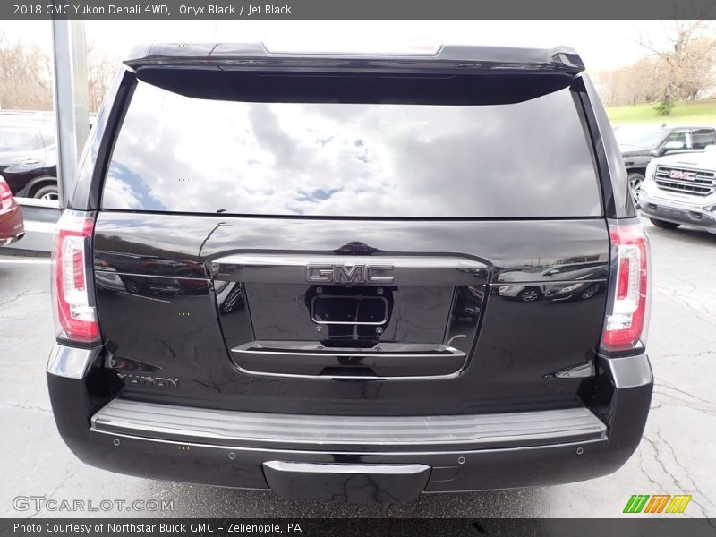 Onyx Black / Jet Black 2018 GMC Yukon Denali 4WD